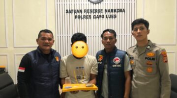 SATRESNARKOBA POLRES GAYO LUES GEREBEK RUMAH TERDUGA TEMPAT PENYALAHGUNAAN NARKOBA, SATU PELAKU DIAMANKAN